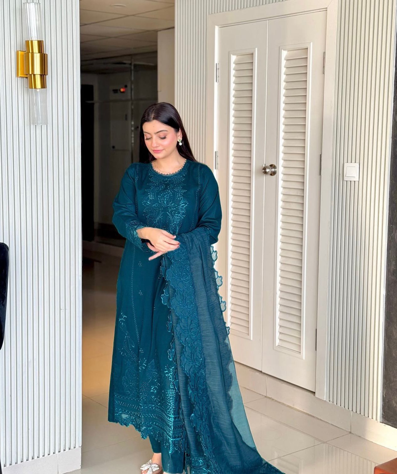 FEMENITE DHANAK EMB 3pc WITH ORGANZA EMB CUT WORK DUPPATA - Image 2